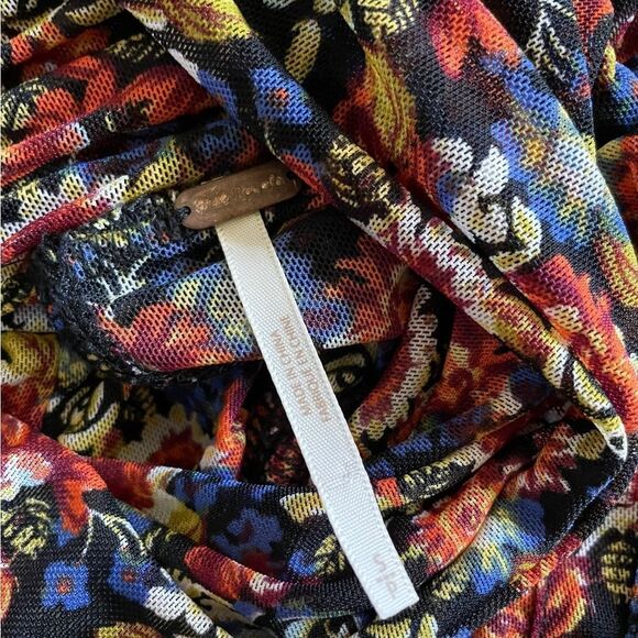 FREE PEOPLE All Dolled Up Blouse Size Small - Picture 13 of 13